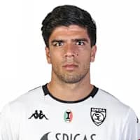 لاعب