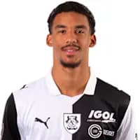 لاعب