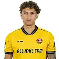 لاعب