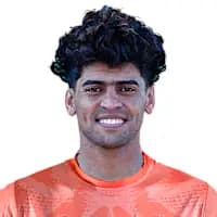 لاعب