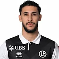 لاعب