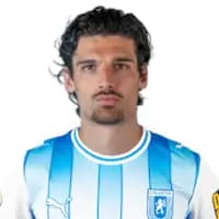 لاعب