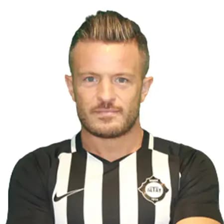 Özgür Özkaya
