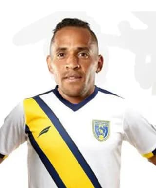 نالدو بيترولينا