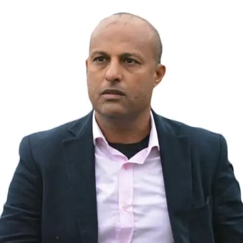 طارق مصطفى